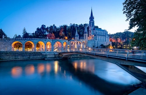 Lourdes by private jet