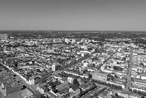 La Roche sur Yon by private jet