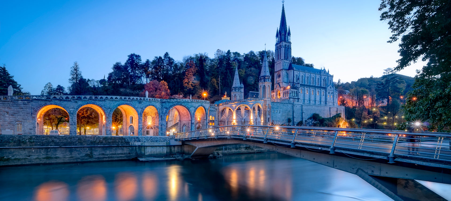 Lourdes by private jet