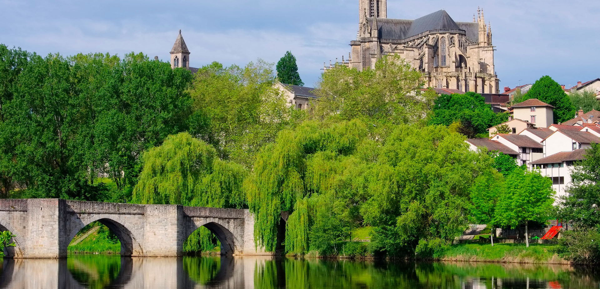 Limoges by private jet